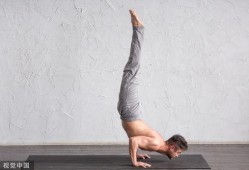 俯卧撑的标准动作视频,视频教学与技巧解析