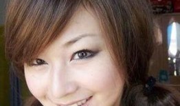 大妈化妆后变少女视频,化妆魔力惊艳众人